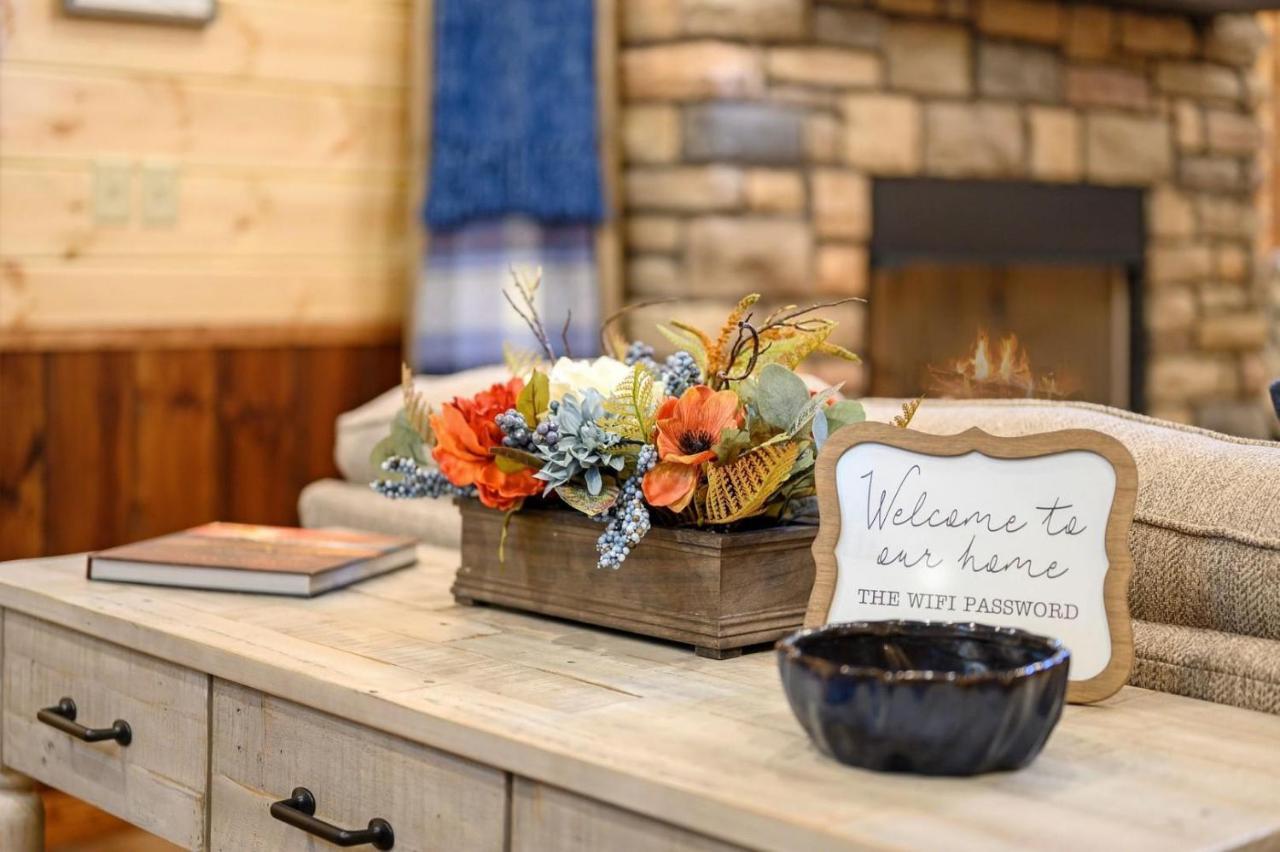 Large Luxury 2Br Cabin W Hot Tub Double Trouble Was Designed For Fun Comfort And Memories Minutes From Buzzling Hochatown And Beautiful Beaver Bend State Park Брокен-Боу Экстерьер фото