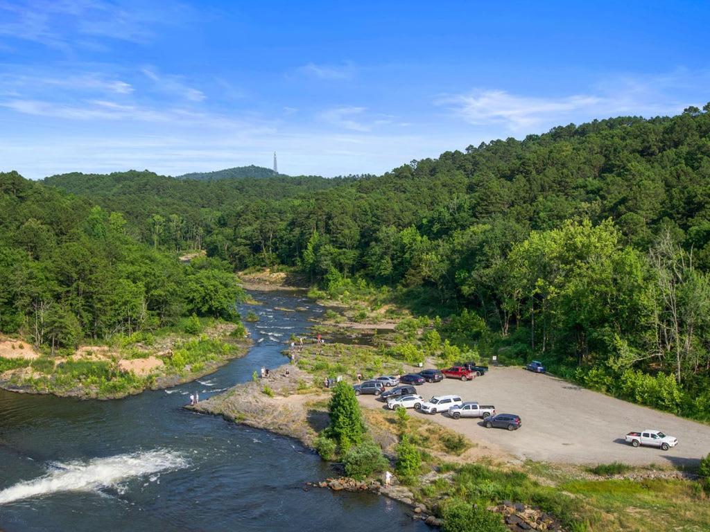 Large Luxury 2Br Cabin W Hot Tub Double Trouble Was Designed For Fun Comfort And Memories Minutes From Buzzling Hochatown And Beautiful Beaver Bend State Park Брокен-Боу Экстерьер фото